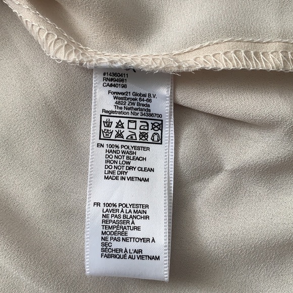 Forever 21 Sleeveless Blouse - Picture 3 of 4